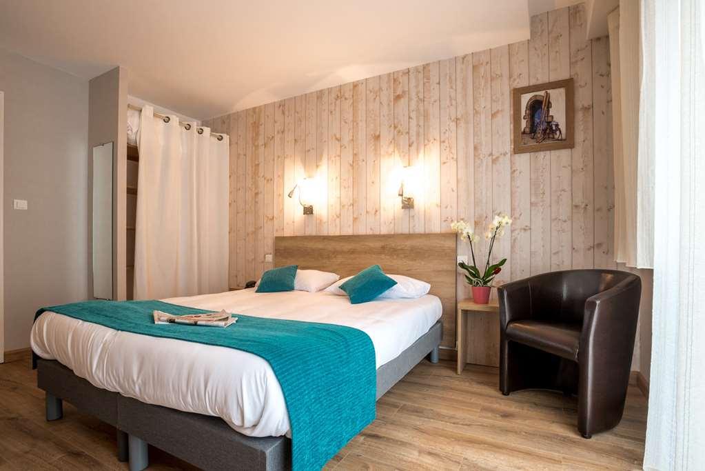 Brit Hotel Des Halles Concarneau Quarto foto